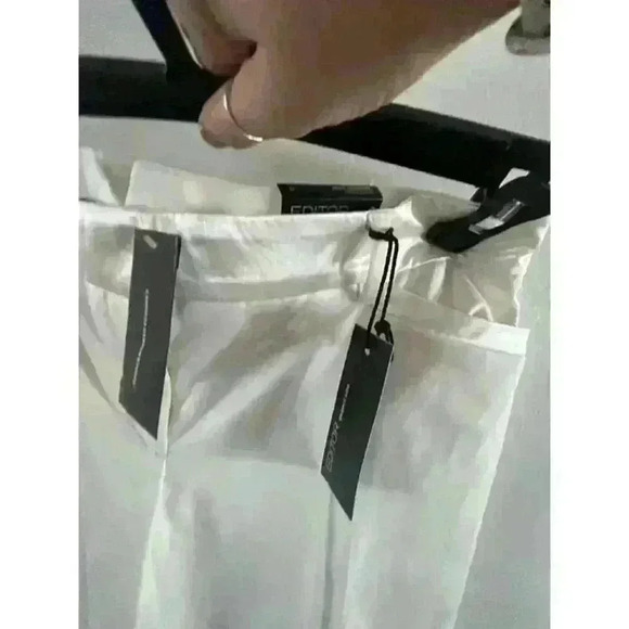 Women's Express Editor Skinny Leg Low Rise White Pants size 6 - Picture 3 of 3